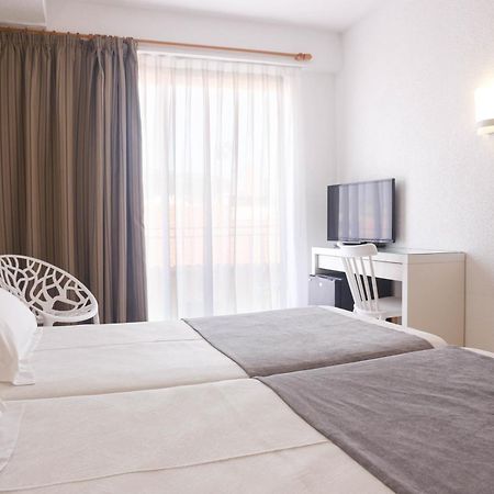 Hotel Volga - Adults Recommended Calella Esterno foto